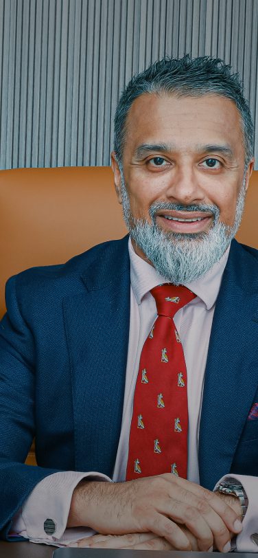 Dr Faisal Salim-Cosmetic Surgeon in Dubai